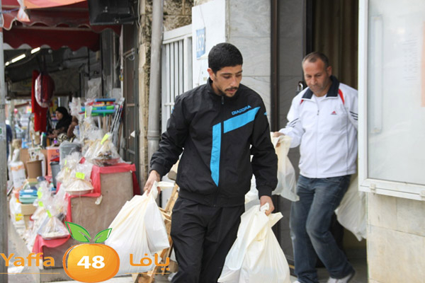  زمام المبادرة: زوجان يتبرعان لجمعية يافا لإطعام 60 عائلة يافية 